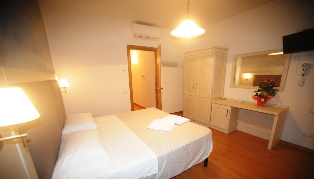Hotel Super Relais Stella à Signa Chambre photo